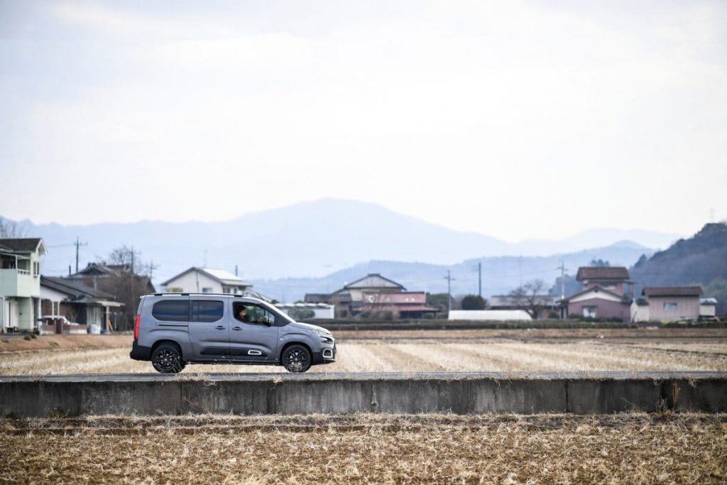【CITROËN BERLINGO LONG】人気ビストロ『uguisu』『organ』の紺野真シェフと行く、益子・笠間ショートトリップ